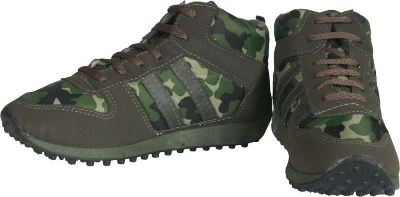 Jungle Boots for Mountaineering Mild Waterproof Protection for