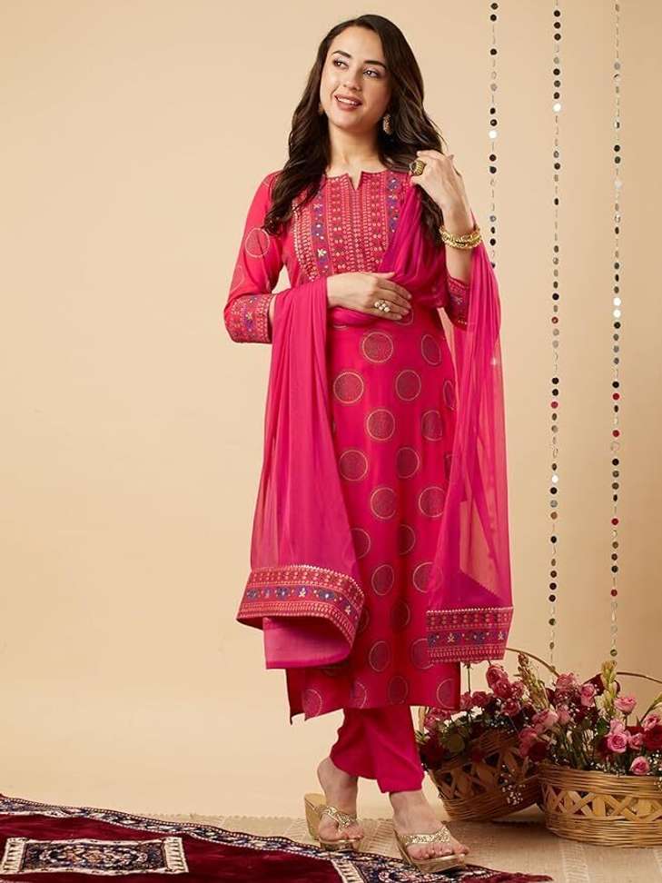 Shri Shyam Fashion Women Kurta, Pyjama & Dupatta Set Price in India - Buy Shri Shyam Fashion Women Kurta, Pyjama & Dupatta Set online at Shopsy.in - Image 4