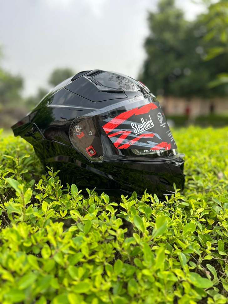 Shopsy Steelbird Air SBH-61 ISS SXE Full Face Helmet - Image 4