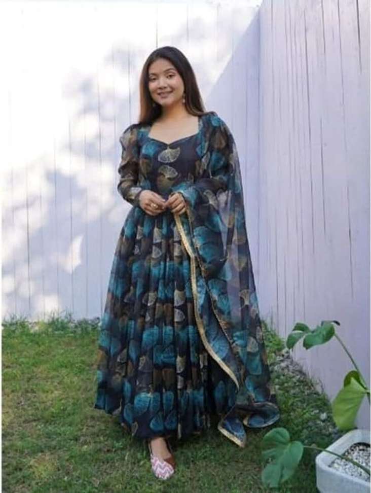 Shopsy SHISHKALA Women Kurta and Dupatta Set - Image 7
