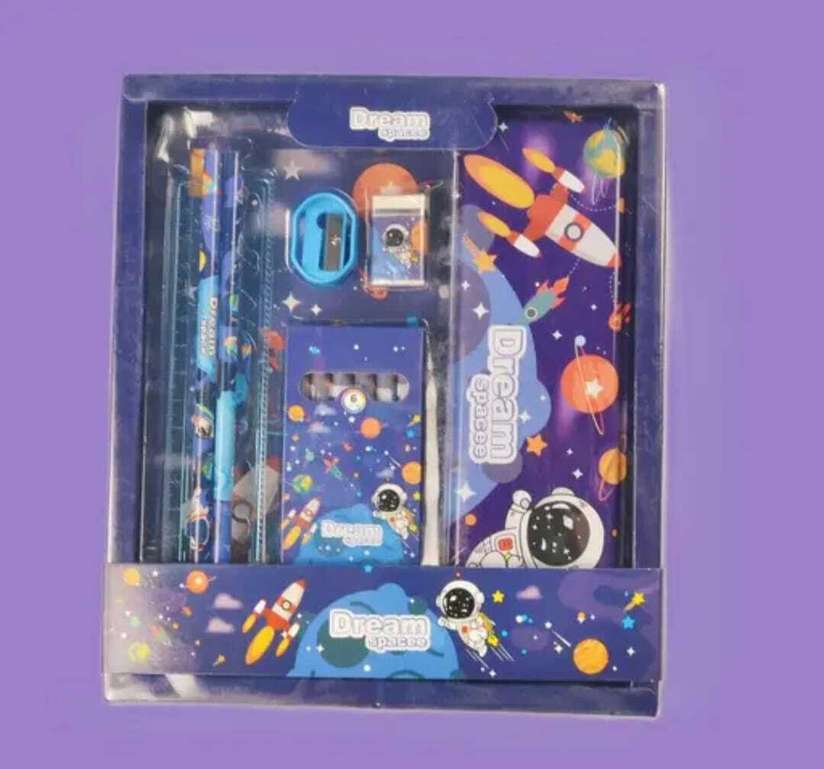 KNOB SPACE 8015 04 Geometry Box Price in India - Buy KNOB SPACE