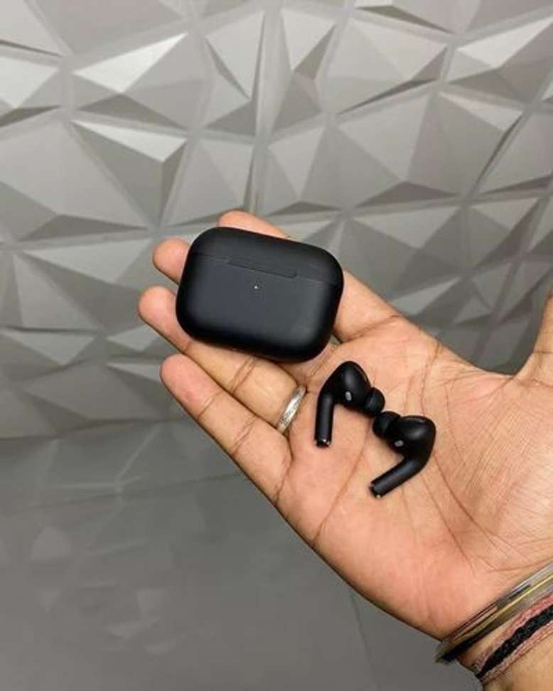 AirPods Pro (2nd generation) with Type -C Bluetooth Headset Price