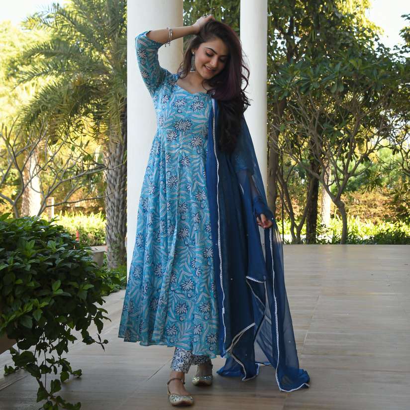 free crochet pattern dress Ladies Long Size:custom 18-24 US Yarn Recommendations DRESS FOR HOLIDAYS Ikkat Vol 19 By