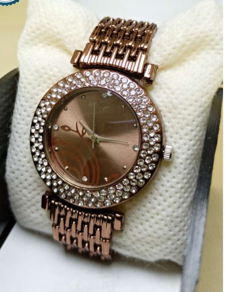 Analog Stainless Steel Chain Watch for Women With Casual Party