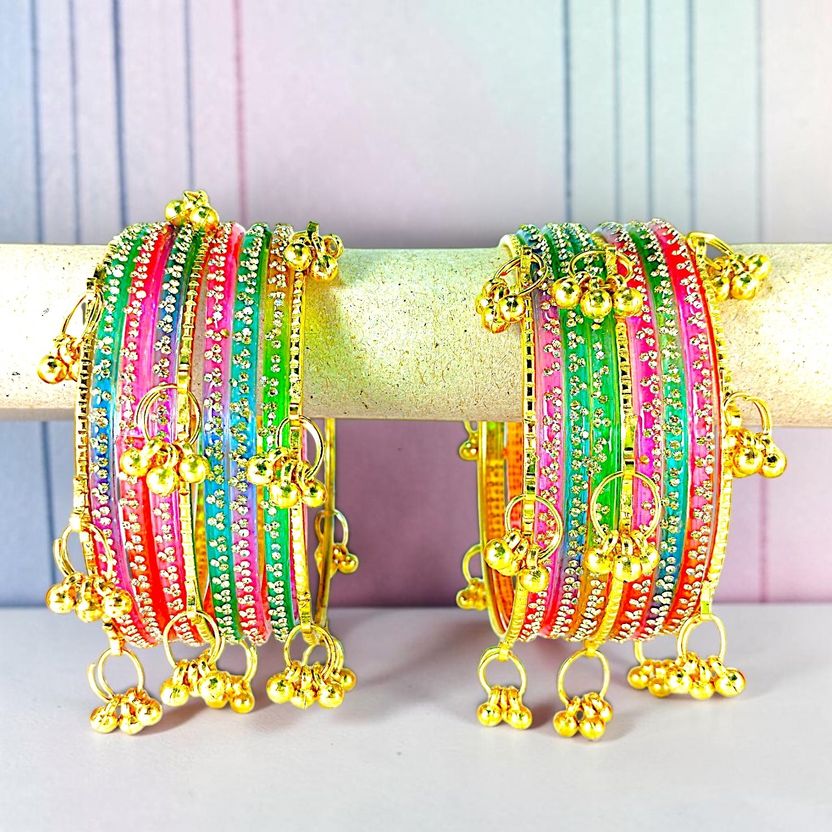 Kashmiri Ghughru Glass Bangle Set - Image 4
