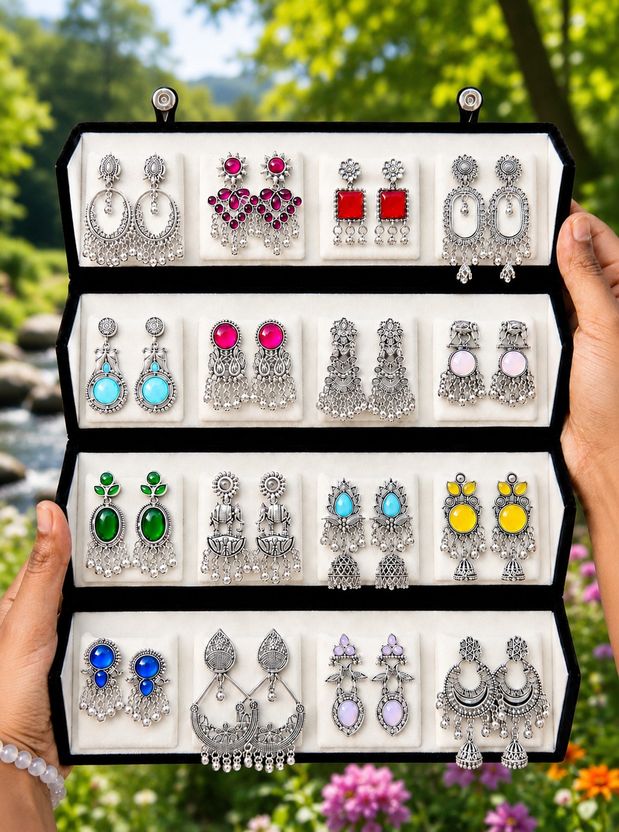 CLYRA 16 Earrings Set - Image 1
