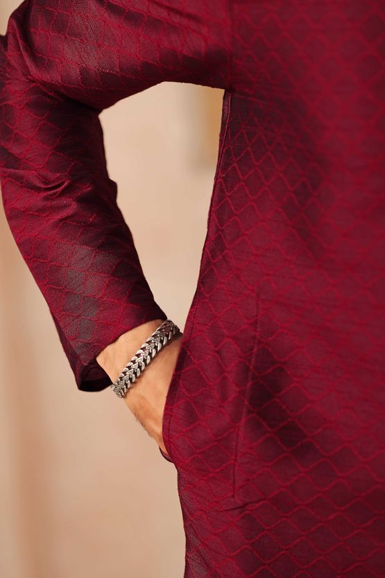 Koshin Men Kurta Pyjama Set - Image 5