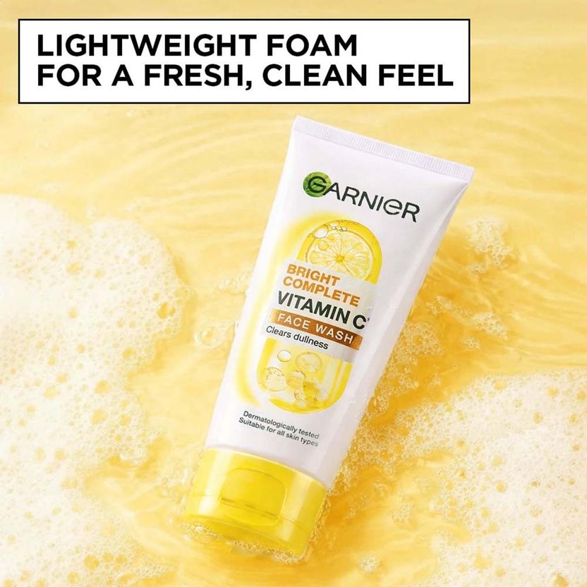 GARNIER Bright Complete Vitamin C Cleanser - Image 5