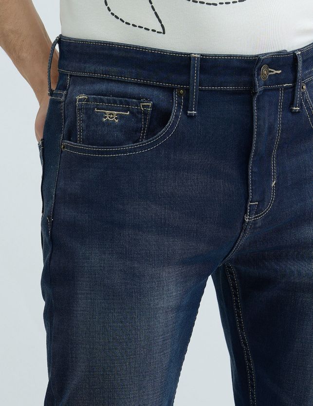FLYING MACHINE Men Slim Mid Rise Dark Blue Jeans - Image 5