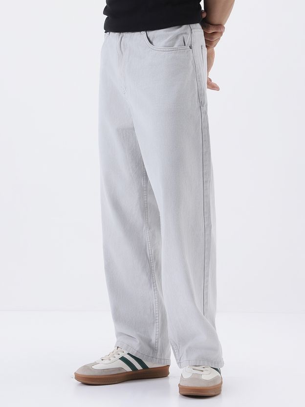 Urbano Men Loose Fit Mid Rise White Jeans - Image 2