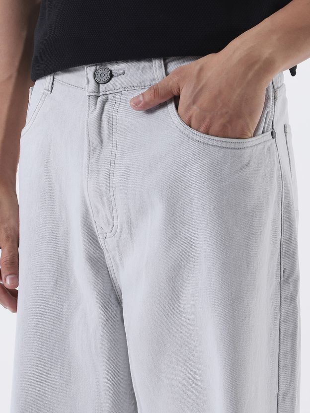 Urbano Men Loose Fit Mid Rise White Jeans - Image 5