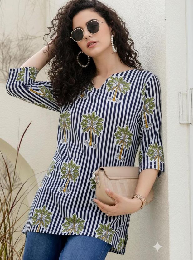 Surhi Women Printed Straight Kurta - Image 10