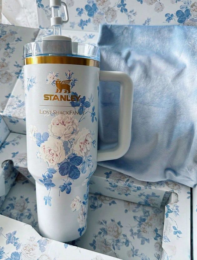 Stanley Gift Edition Insulated Tumbler With Straw - Image 1