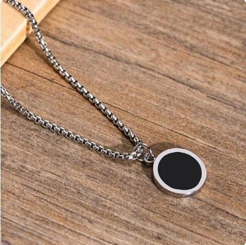 Faizam Black Rectangle Men's Necklace - Image 3