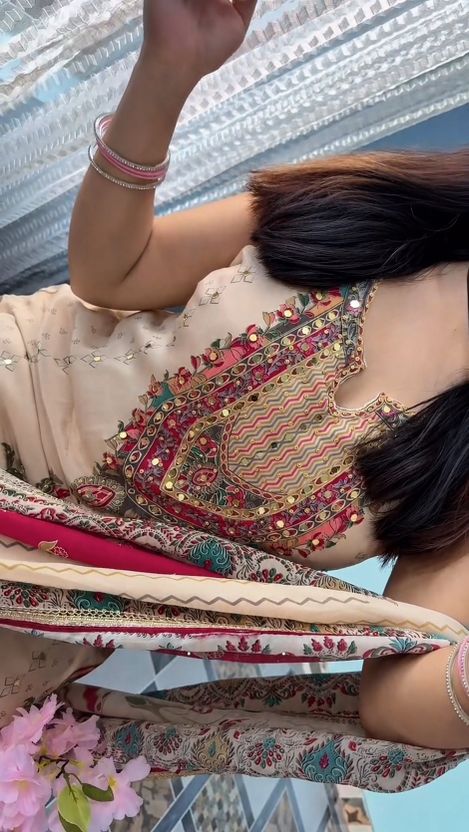 aadiethnic Printed Kurta, Trouser & Dupatta Set - Image 3