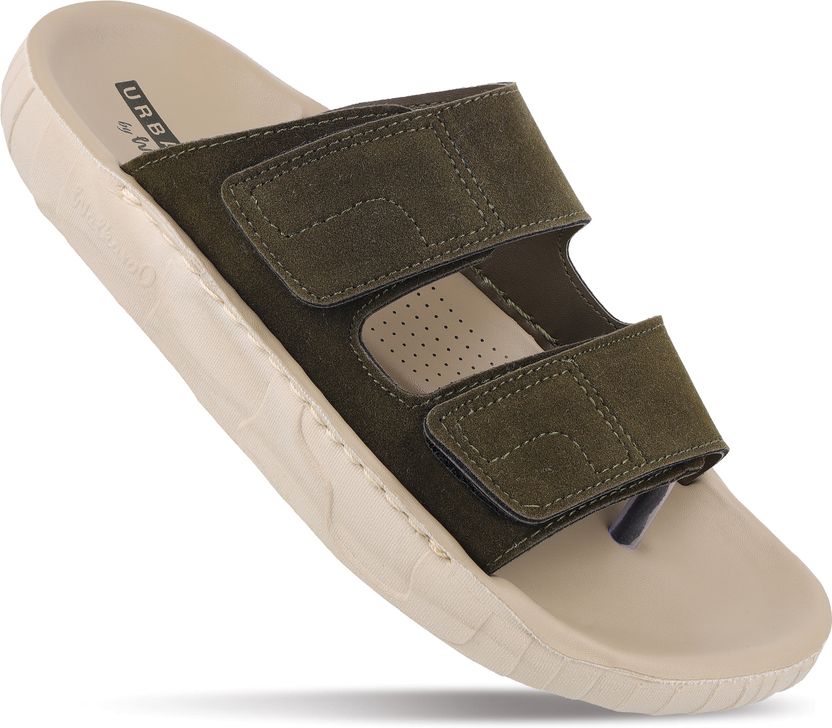WALKAROO Men Sandals - Image 1