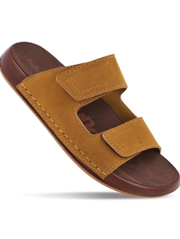 WALKAROO Men Sandals - Image 1