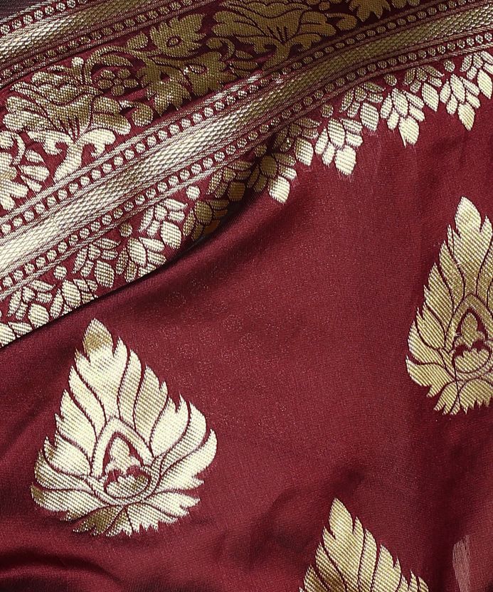 Shoppershopee Woven Kanjivaram Silk Blend Saree (Maroon) - Image 6