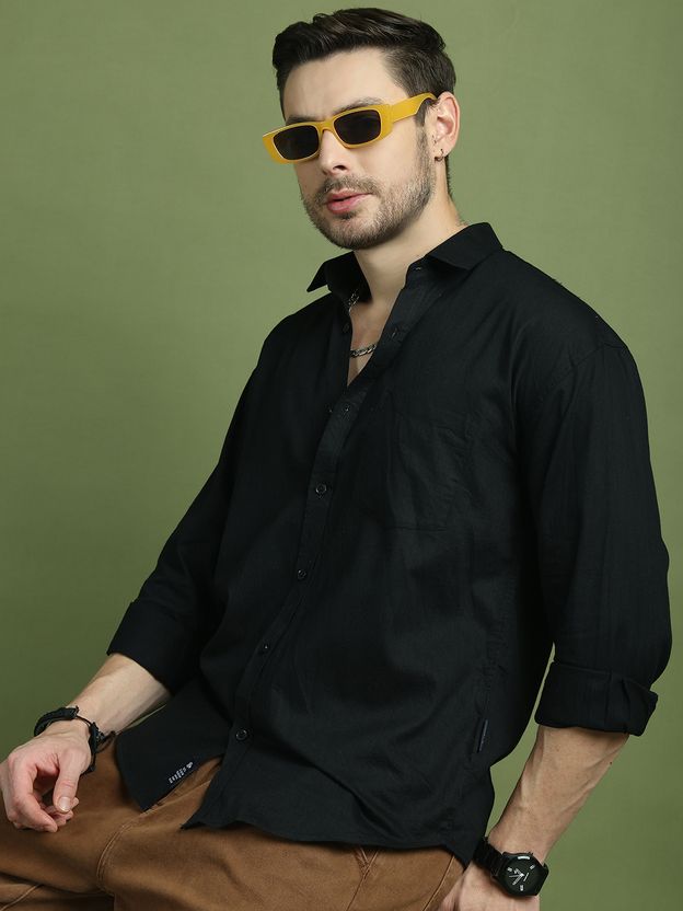 Roadster Men Black Solid Casual Shirt - Image 1
