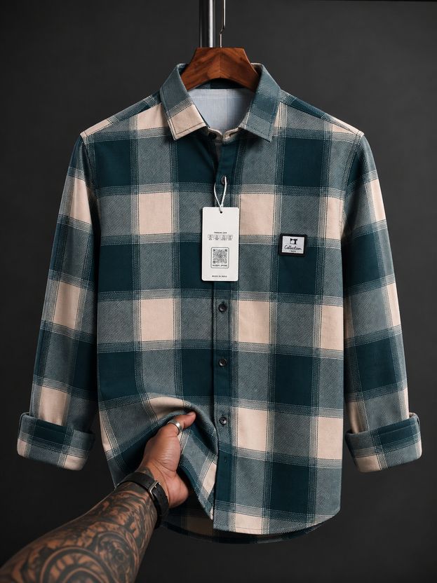 VELLOSTA Men Dark Green Checkered Shirt - Image 1