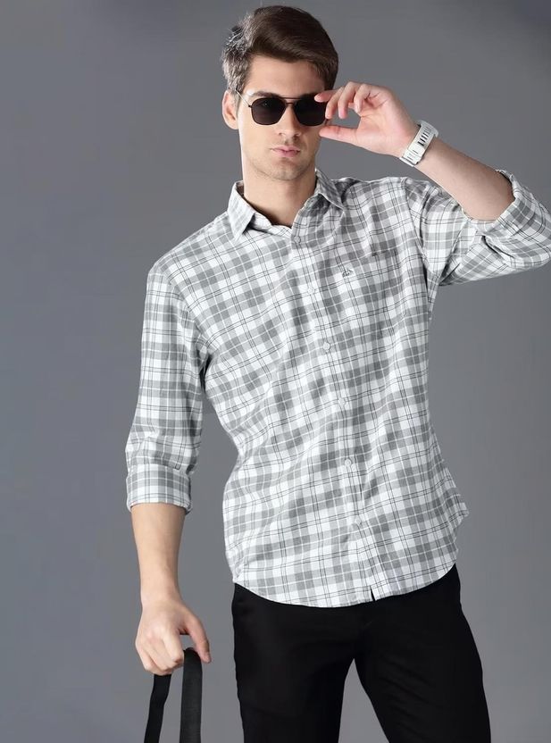 Jai Textiles Men Grey Checkered Casual Shirt - Image 1