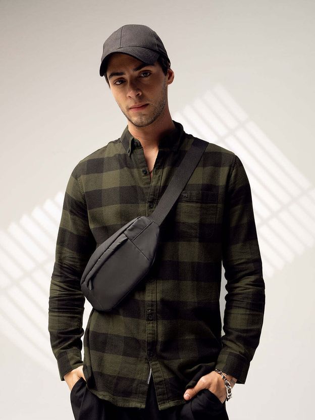 THE BEAR HOUSE Men Slim Fit Checkered Shirt - Image 3