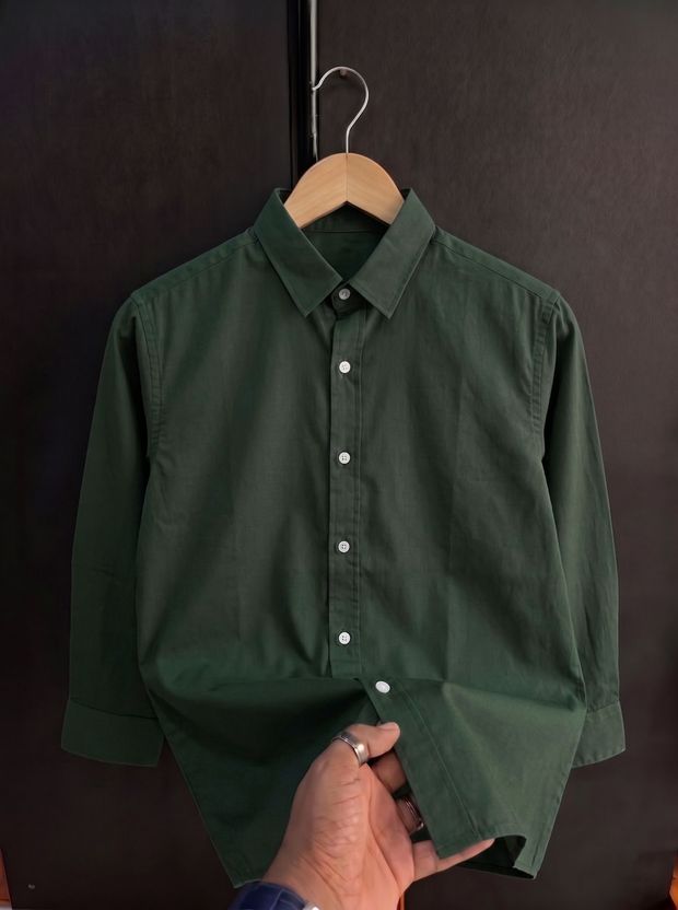 Virastix Men Dark Green Casual Shirt - Image 1