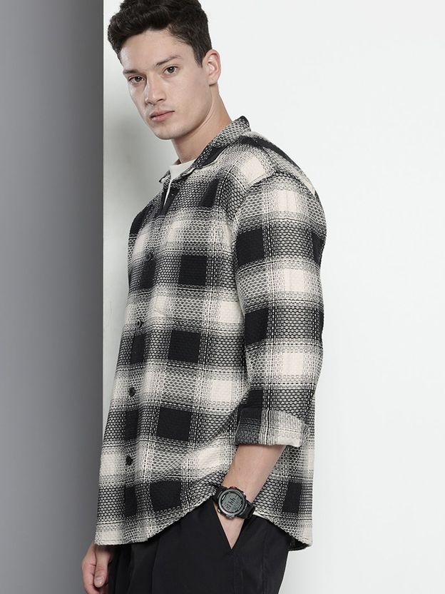 The Indian Garage Co. Men Relaxed Fit Solid Shirt - Image 3