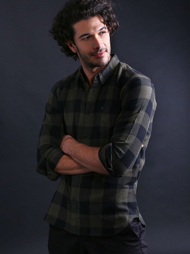 THE BEAR HOUSE Men Slim Fit Checkered Shirt - Image 6