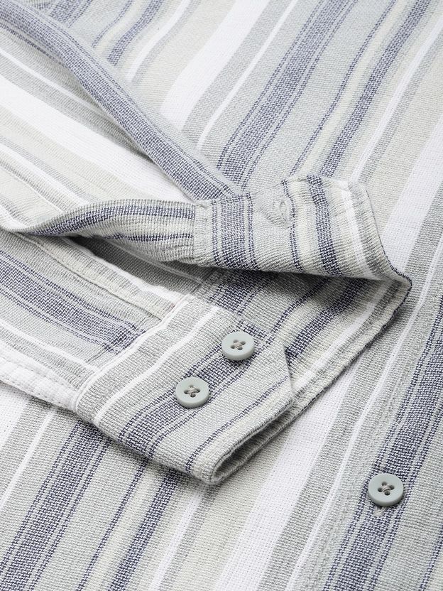 WROGN Men Slim Fit Striped Shirt - Image 3