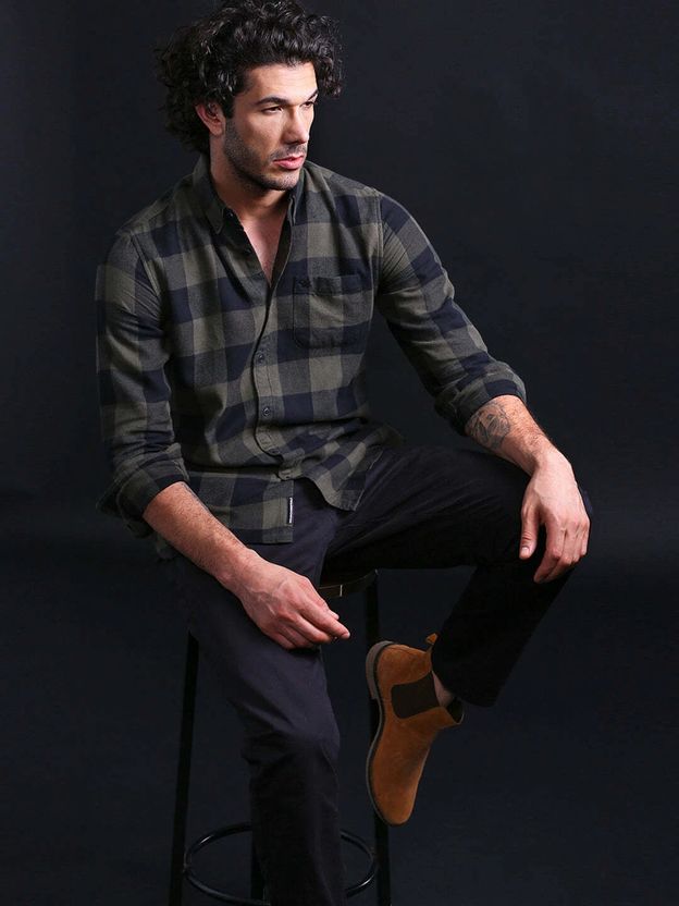 THE BEAR HOUSE Men Slim Fit Checkered Shirt - Image 7
