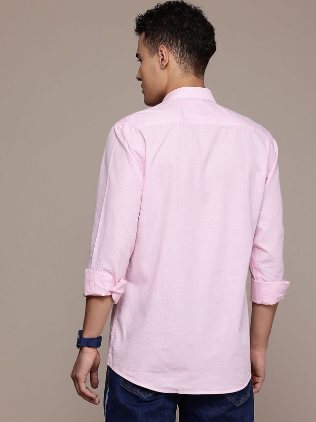 BLUE SQUAD Men Pink Solid Casual Shirt - Image 2