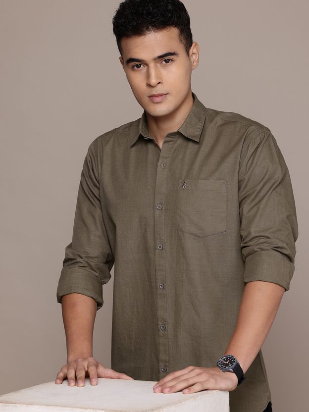 BLUE SQUAD Men Pink Solid Casual Shirt - Image 9