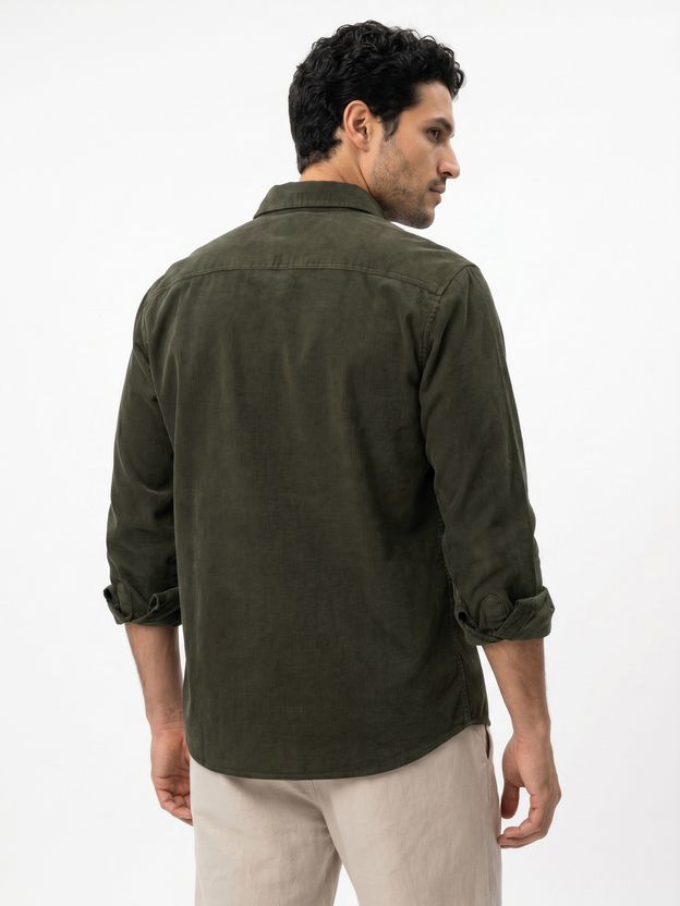 Urbano Men Dark Green Casual Shirt - Image 3