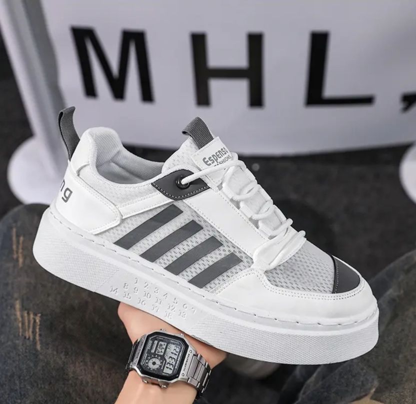 Yugal Trendy White Chunky Men's Sneakers - Image 3