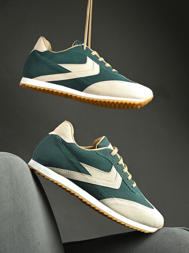 Server Men's Outdoor Sneakers - Image 1