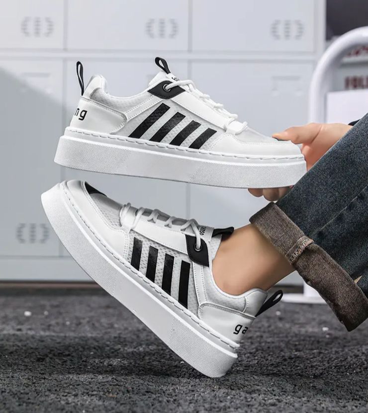 Yugal Trendy White Chunky Men's Sneakers - Image 2