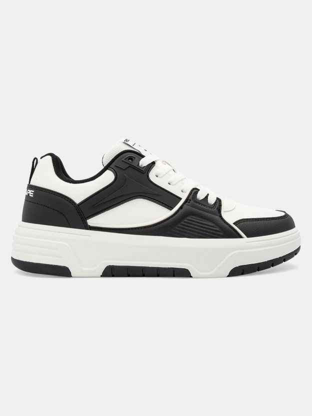 RED TAPE Men's Red Lifestyle Sneakers - Image 2