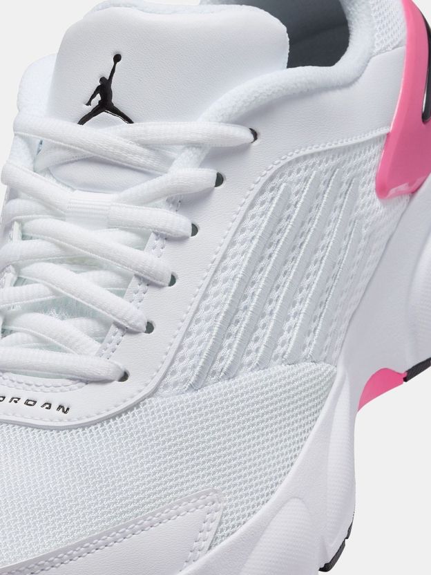 Nike Women's Jordan Trunner Flow Sneakers - Image 7