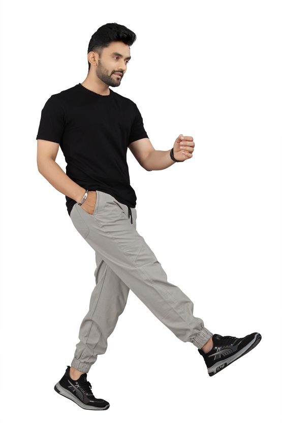 VEERAA Men Cargos - Image 4