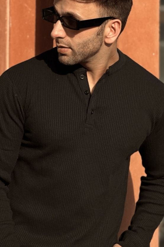 Gritstones Men Henley Neck Black T-Shirt - Image 1