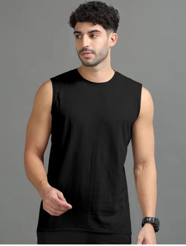 Jangoboy Men Black Round Neck T-Shirt - Image 8