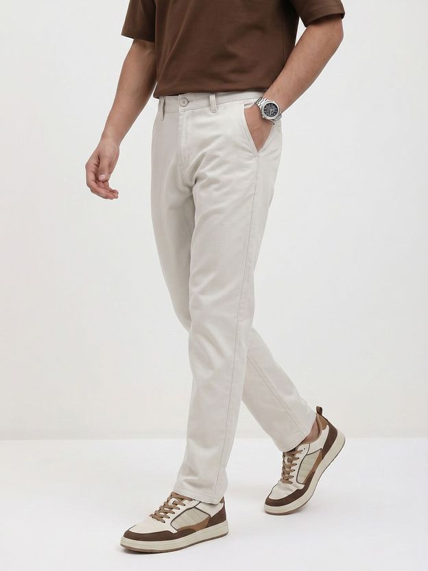 Roadster Men White Cotton Trousers - Image 2