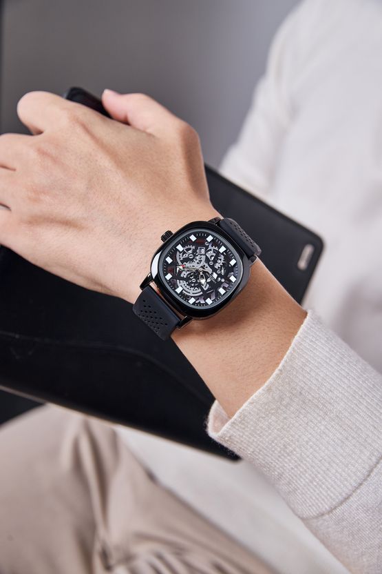 London Fog Strand Skeleton Analog Watch - Image 2