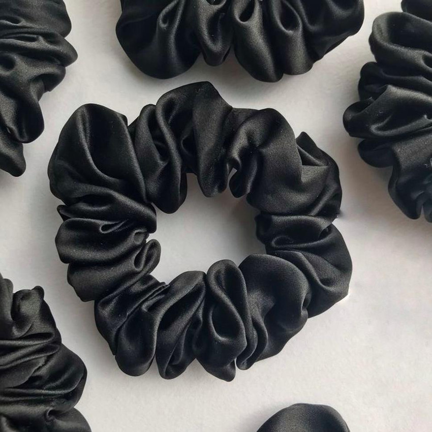SATIN SCRUNCHIE BLACK SATIN SCRUNCHIE BLACK