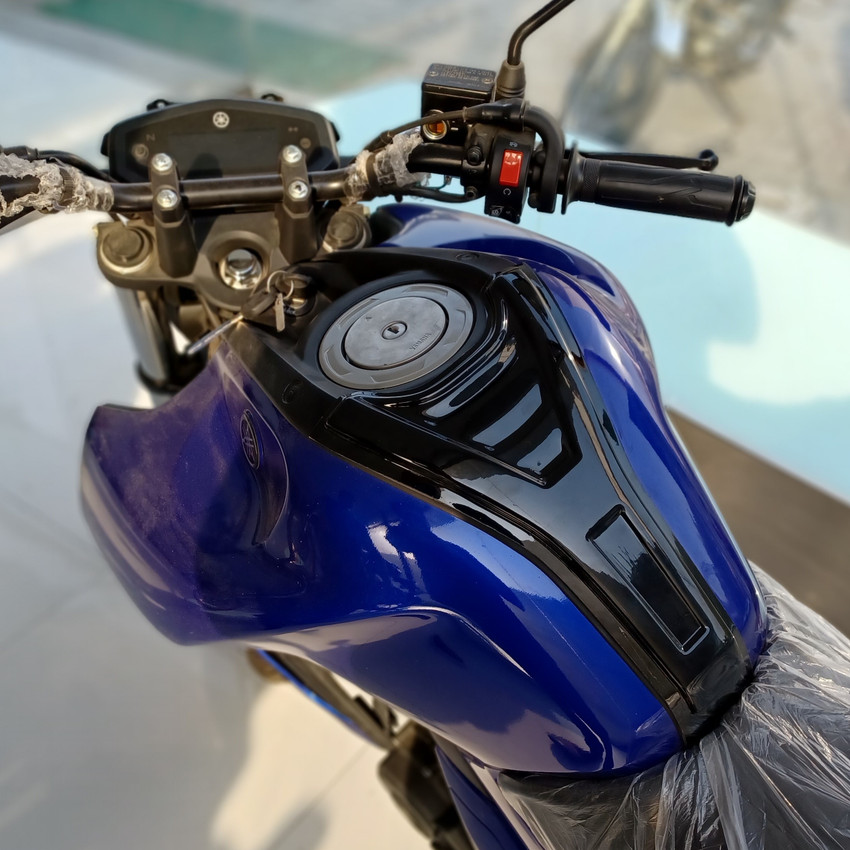 Saiga Parts Tank Tie for FZ FZS V3 Strap Yamaha FZ FZ S Bike Tank Cover Price in India Buy Saiga Parts Tank Tie for FZ FZS V3 Strap Yamaha FZ FZ S Bike Tank