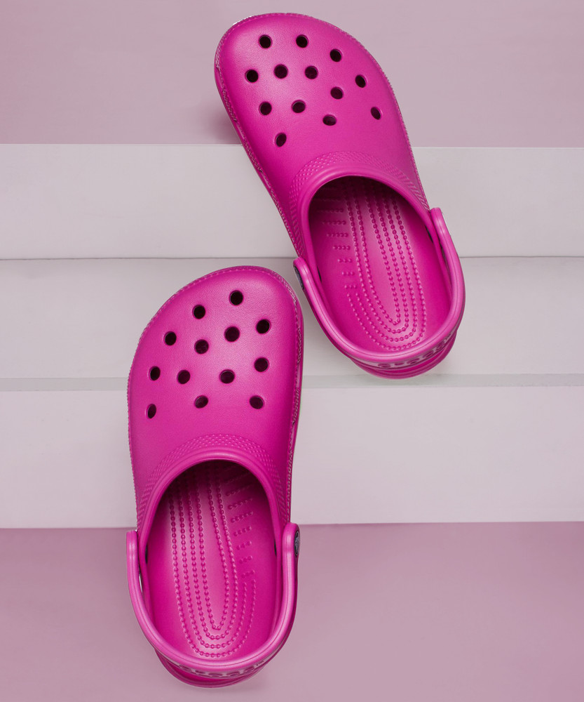 Best price on women's crocs discount