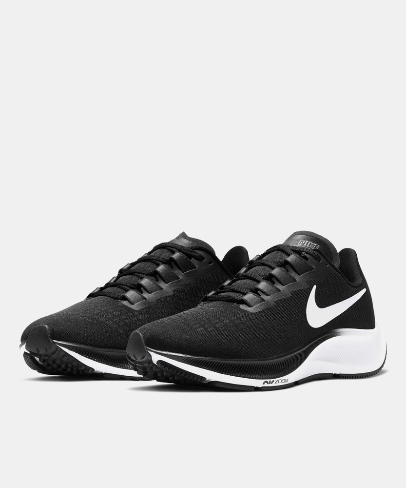 Flipkart Nike Zoom Winflo Sneaker Nike Winflo Nike Running Shoes