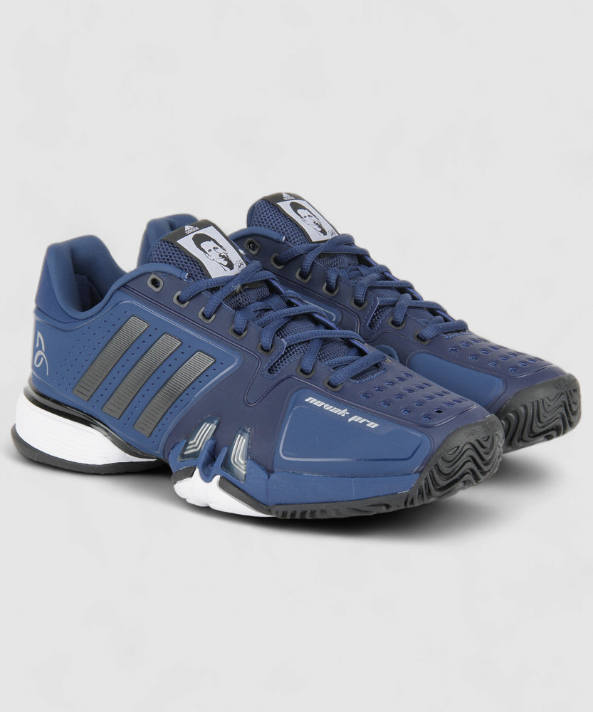 novak pro shoes