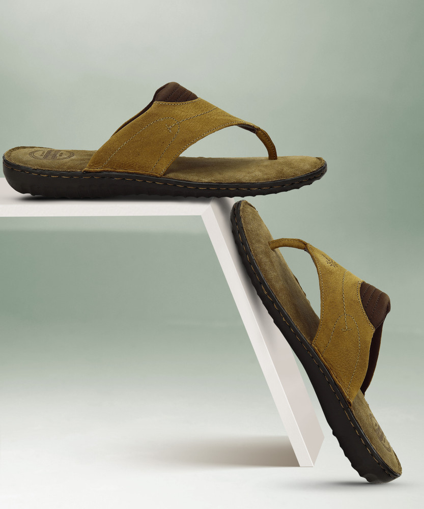 WOODLAND Men Slippers - Buy WOODLAND Men Slippers Online at Best Price -  Shop Online for Footwears in India | Flipkart.com